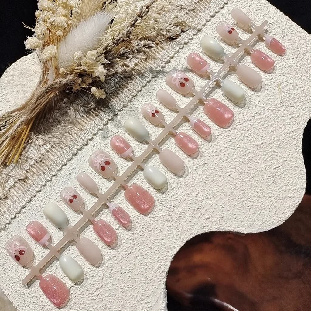 Kuku Palsu Tekan Mata Kucing Ceri Glitter Merah Jambu Gaya Ballerina Pendek