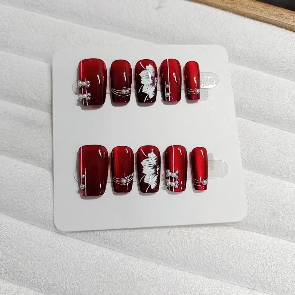 Kuku Pakai Terus Bunga Merah Bentuk Keranda Sederhana Kemasan Glitter 10 Keping