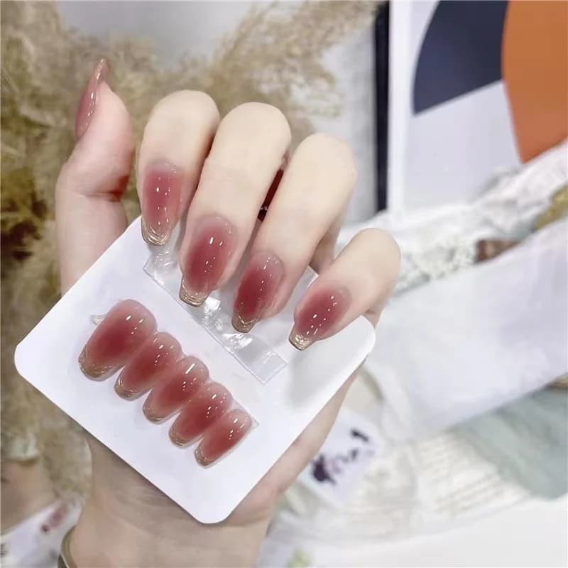Kuku Palsu Coffin Panjang Sunset Blush dengan Salutan Chrome Moonlight