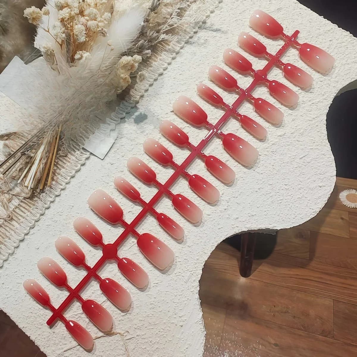 Kuku Palsu Bujur Ombak Merah, Set 30 Keping