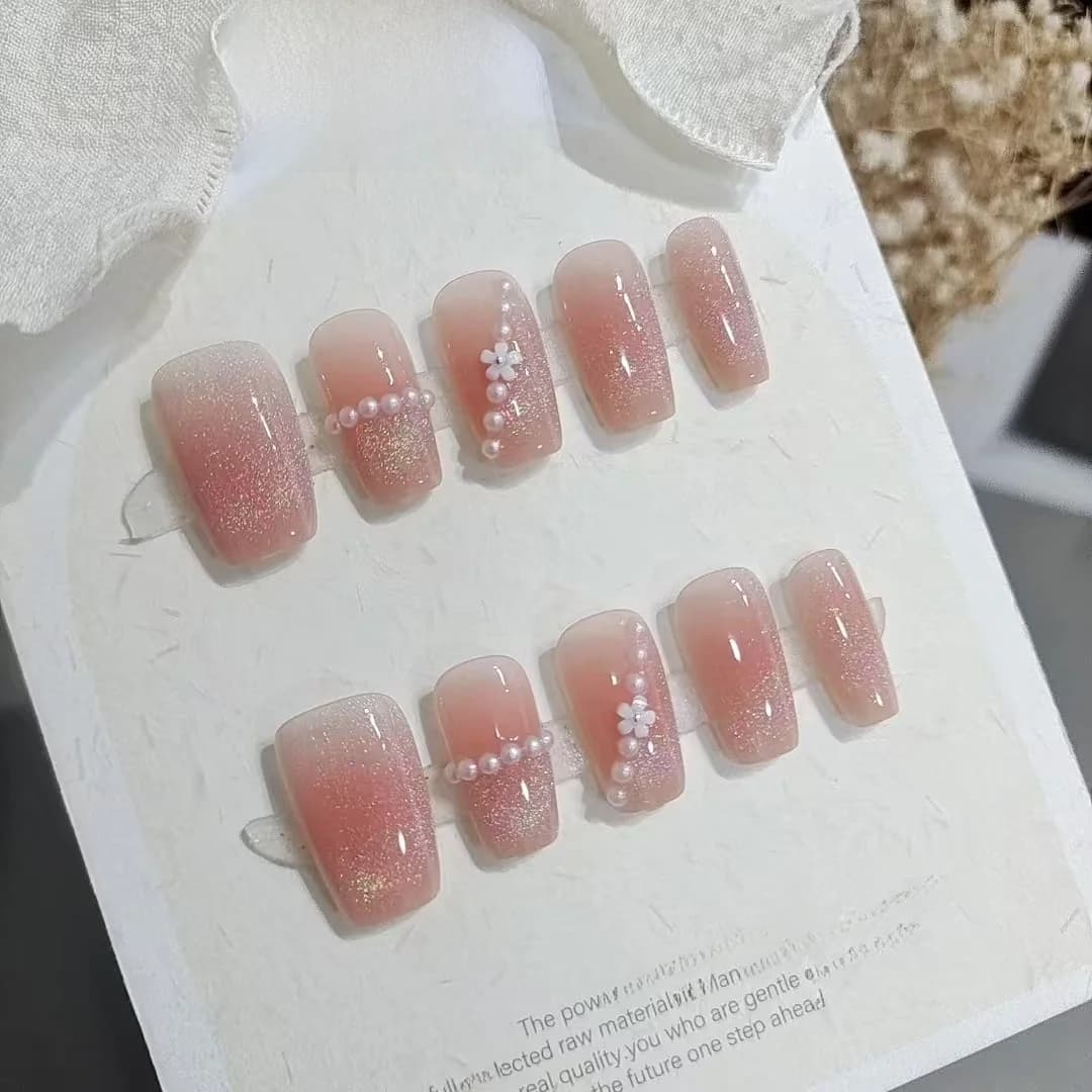 Kuku Palsu Tekan Trapezoid Pendek dengan Bulatan Pelangi dan Mutiara, 10 Keping