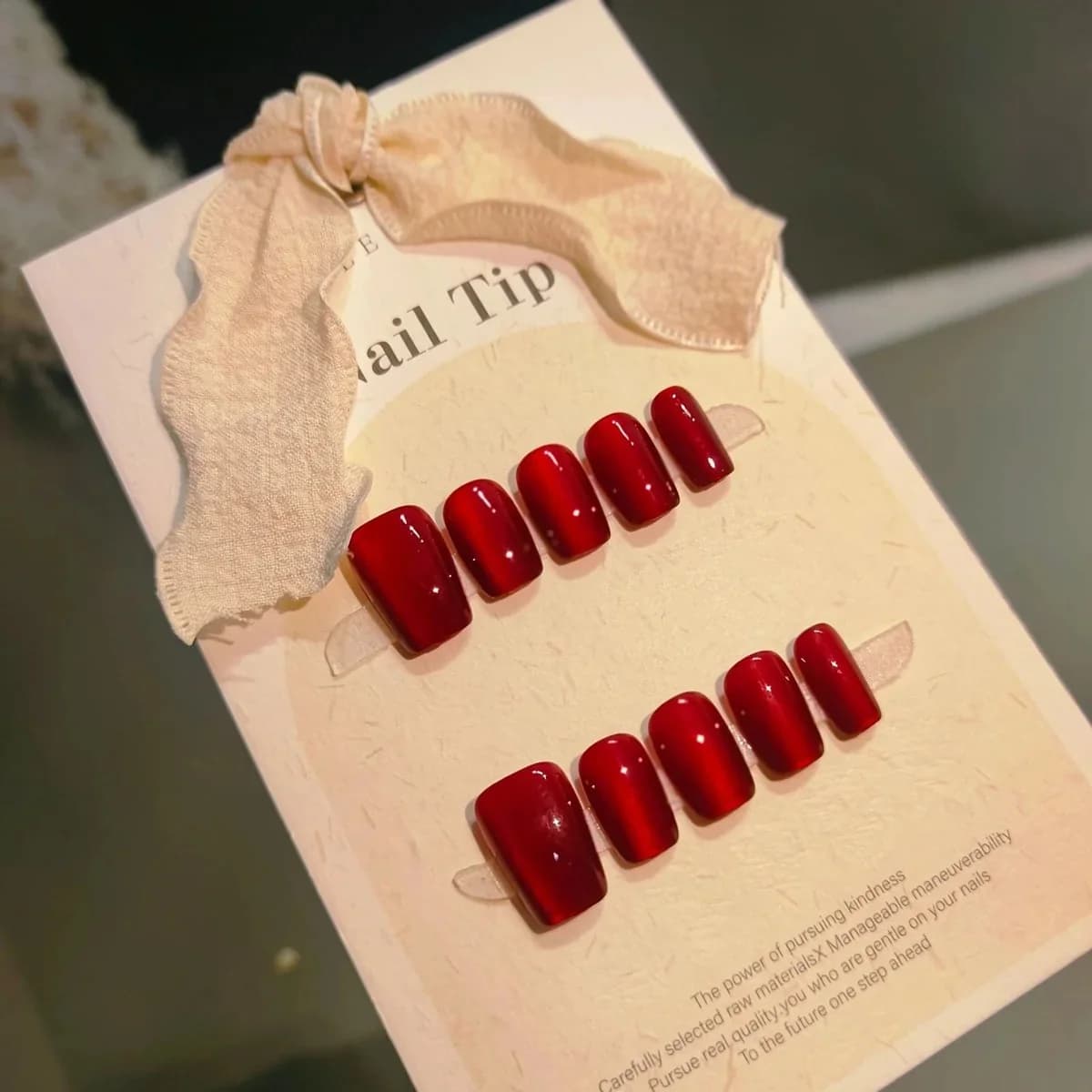Set Manikur Glitter Kuku Tekan Mata Kucing Merah Pendek Segi Empat