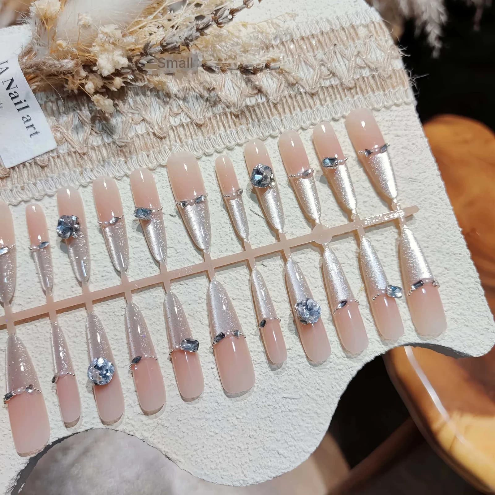 Set Manikur Glitter Mata Kucing Kuku Palsu Tekan Berlian Imitasi Mutiara